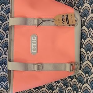 RTIC Small Tote